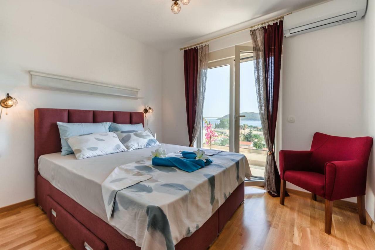 Bonazza Lejlighed Budva Eksteriør billede