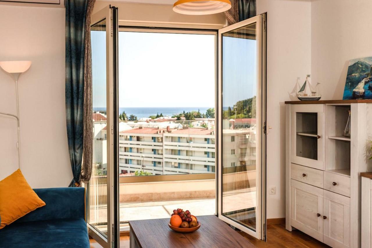 Bonazza Lejlighed Budva Eksteriør billede